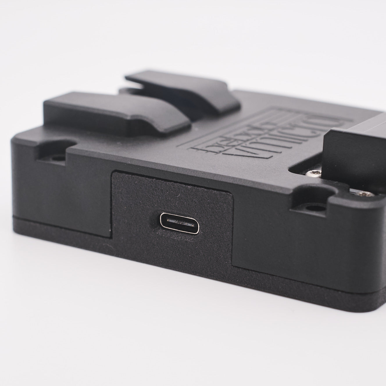 Bebob V Lock Micro Plate - USBC 65W - for LSdigi iPad Cheeseplates