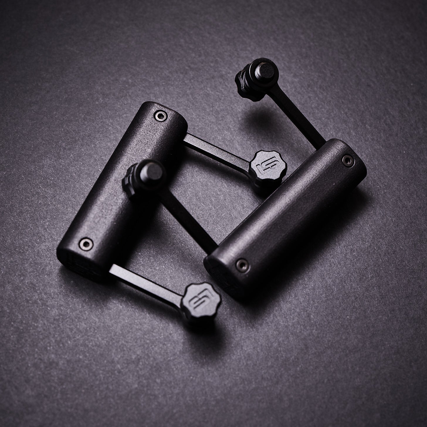 LSdigi iPad Cheeseplate Handle Kit